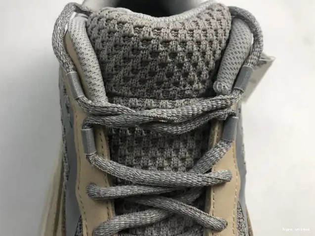 hype Cream Yeezy GY7924 V2 Adidas Boost Cream 700 0508